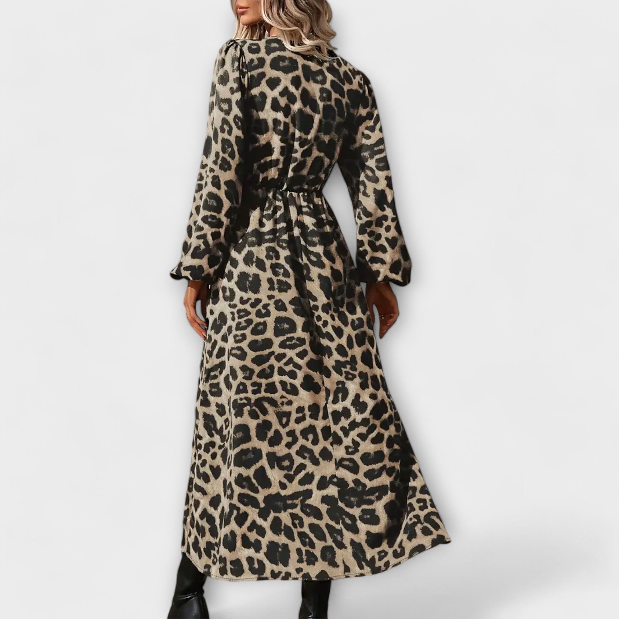Natalie - Stilig Kjole med Leopardmønster