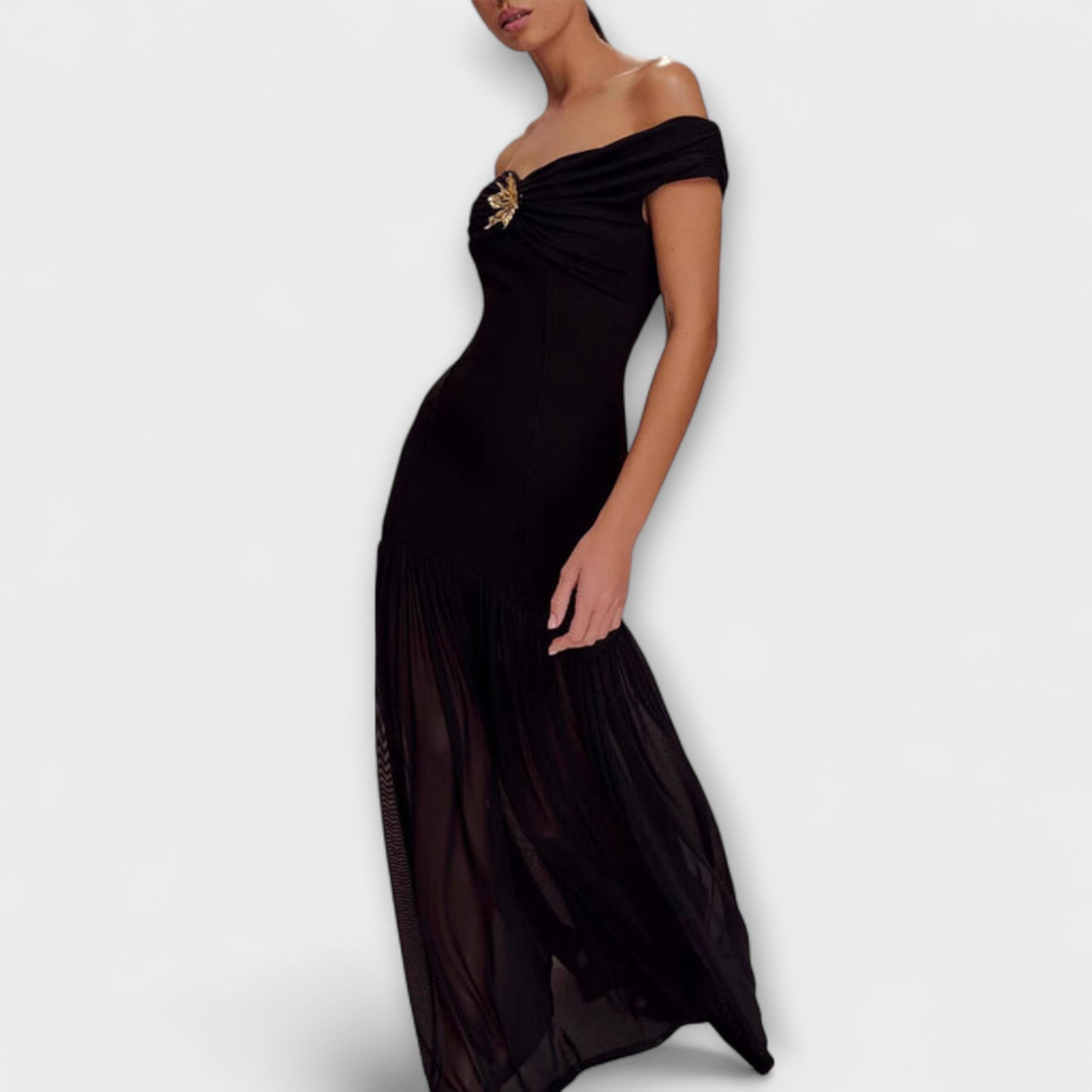 Maelie - Stilig Off-Shoulder Bodycon Maxi Kjole med Blomsterdekorasjoner