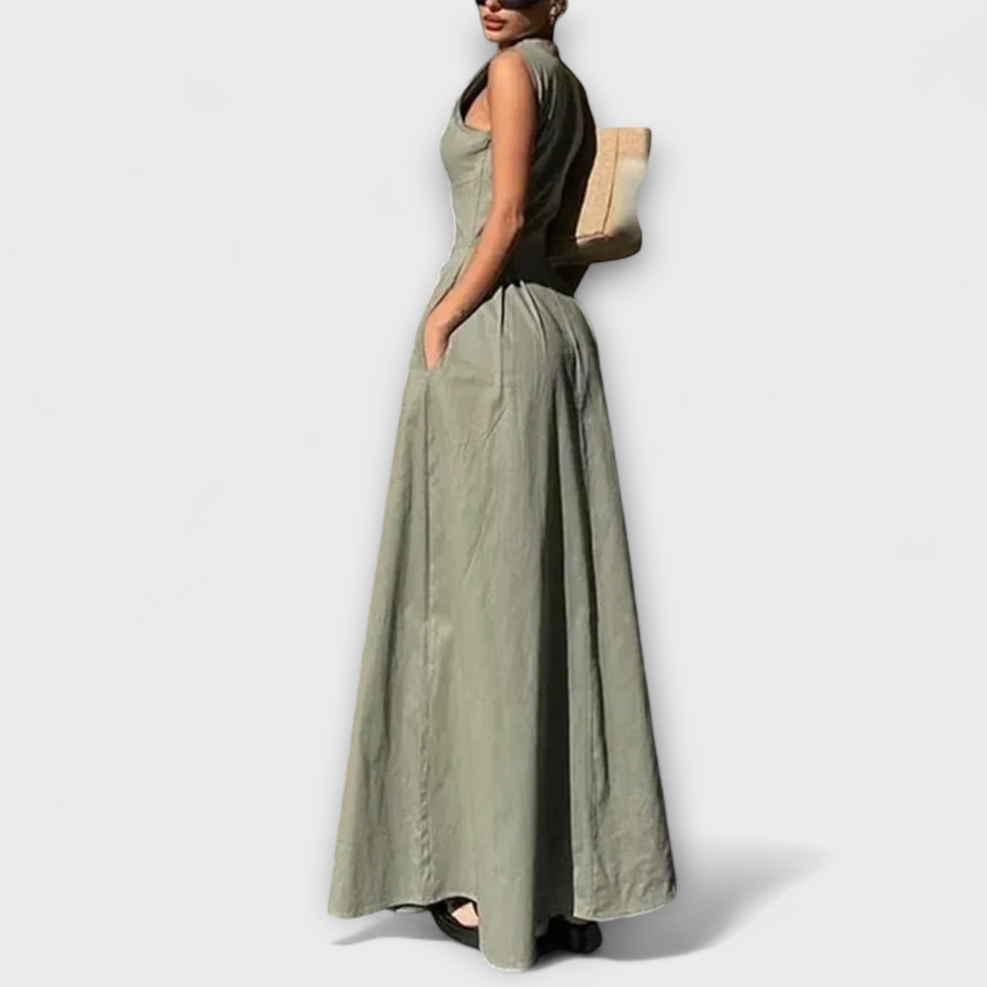 Ermeløs Plisserte Bodycon Midi Kjole