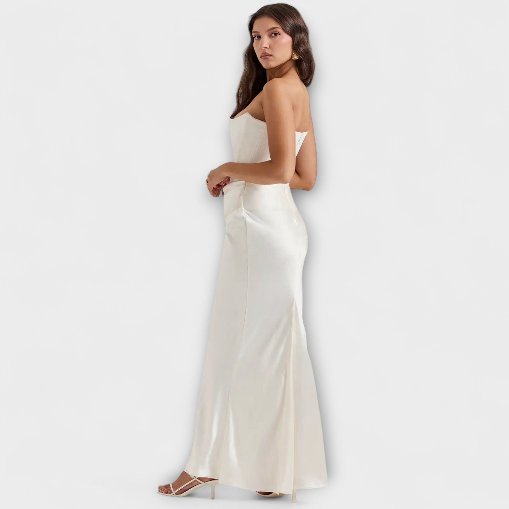 Off-Shoulder Sateng Maxi Kjole med Drapering