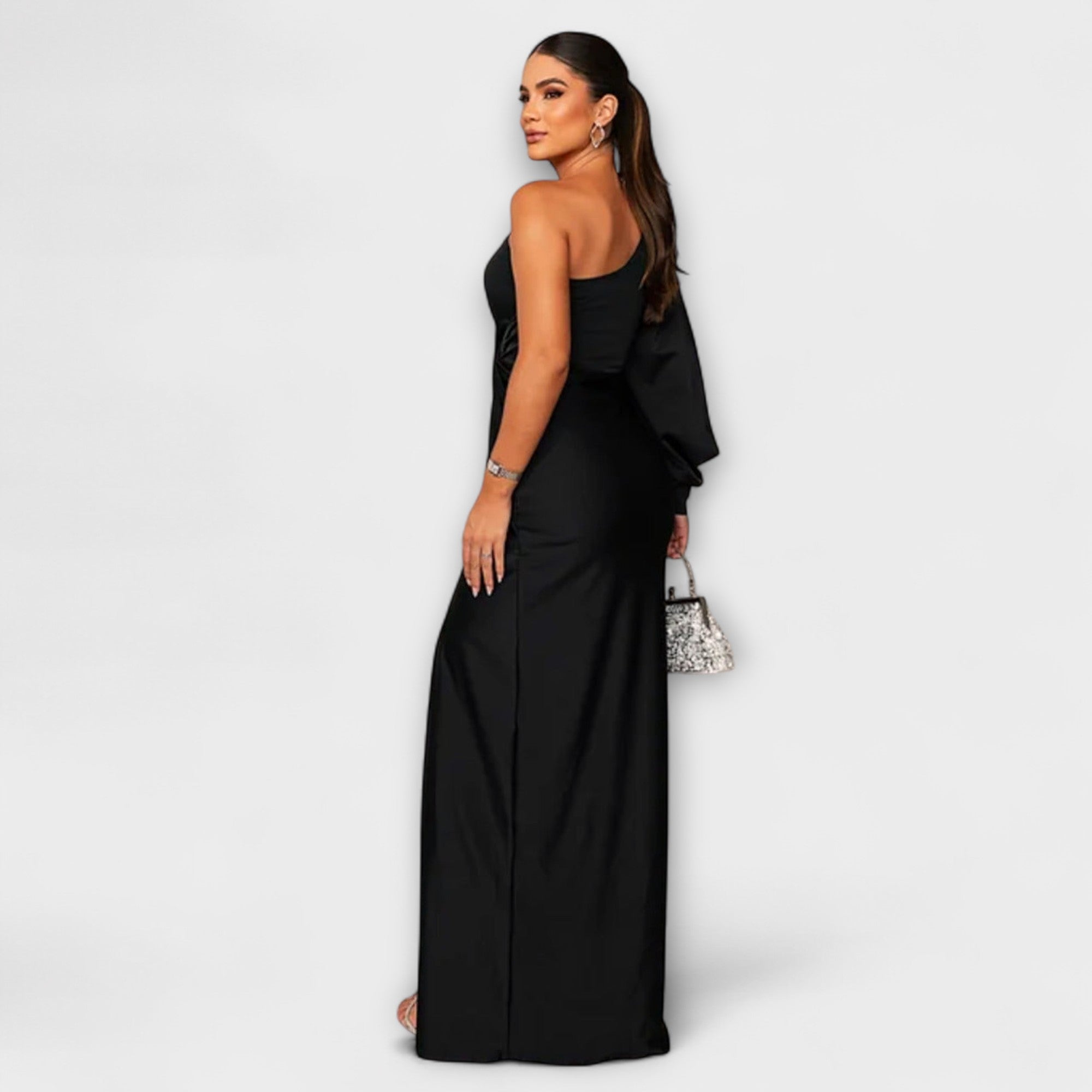 Elisa - Elegant Kjole med Sofistikert Stil
