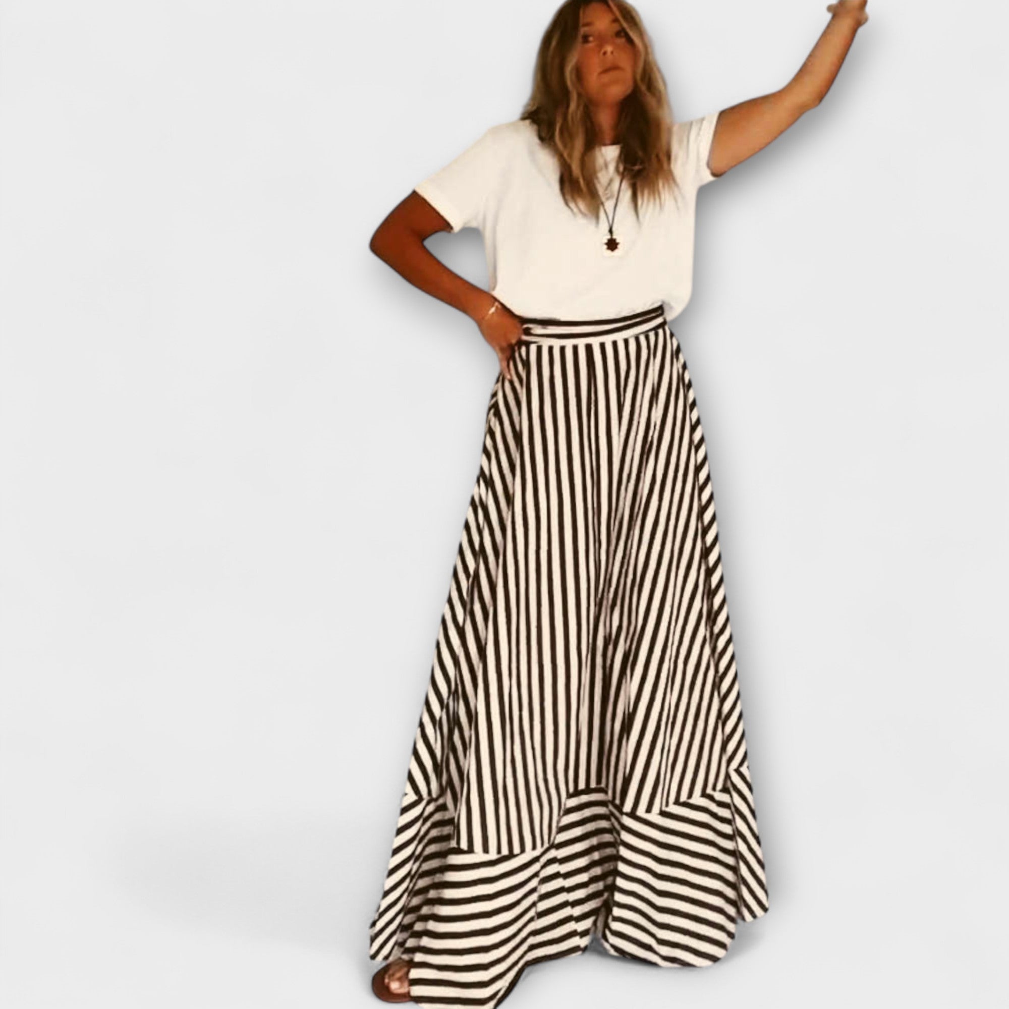 Nattlig Sjarm Ruffle Maxi Kjole