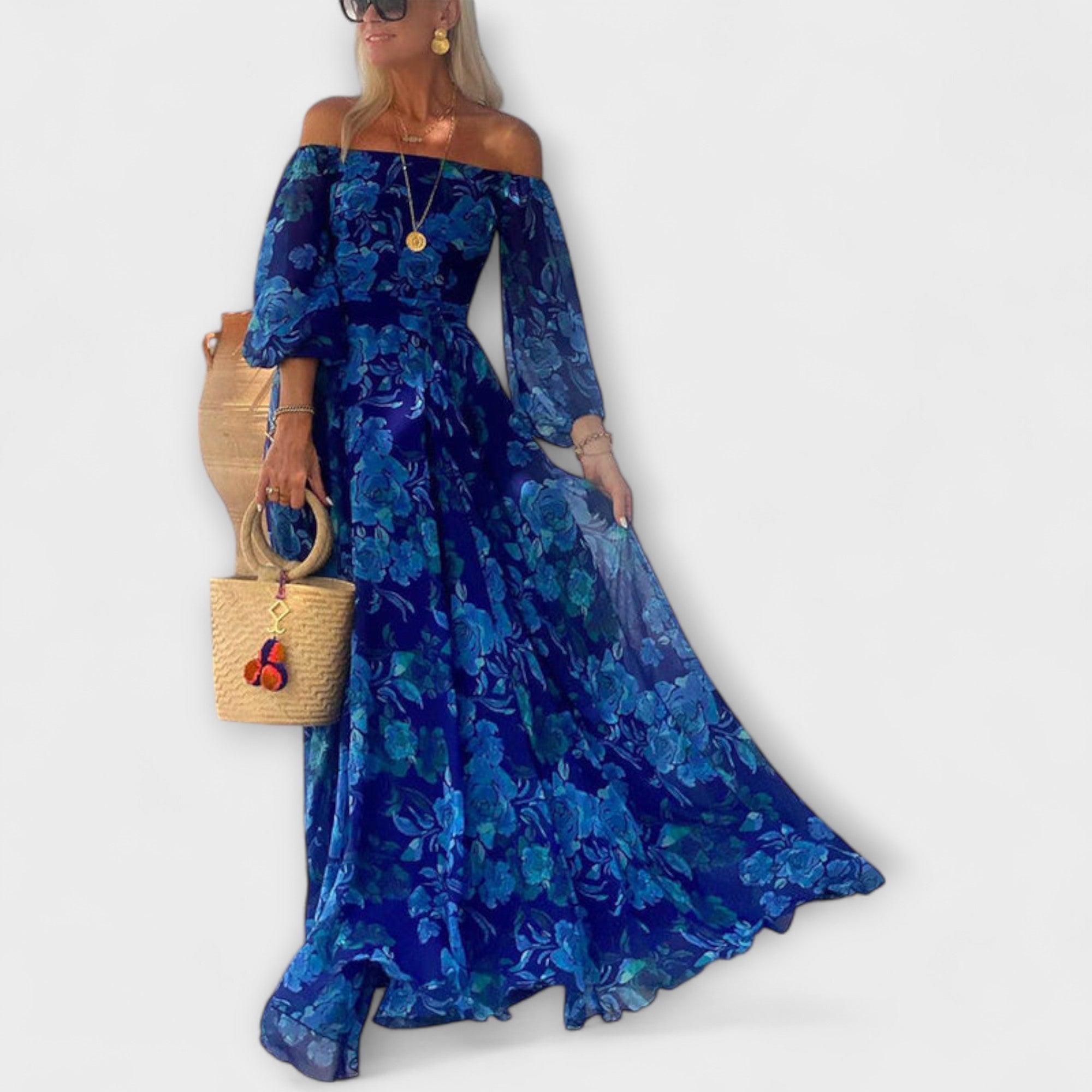 Juniper - Blomstrete Off-Shoulder Smocked Maxi Kjole