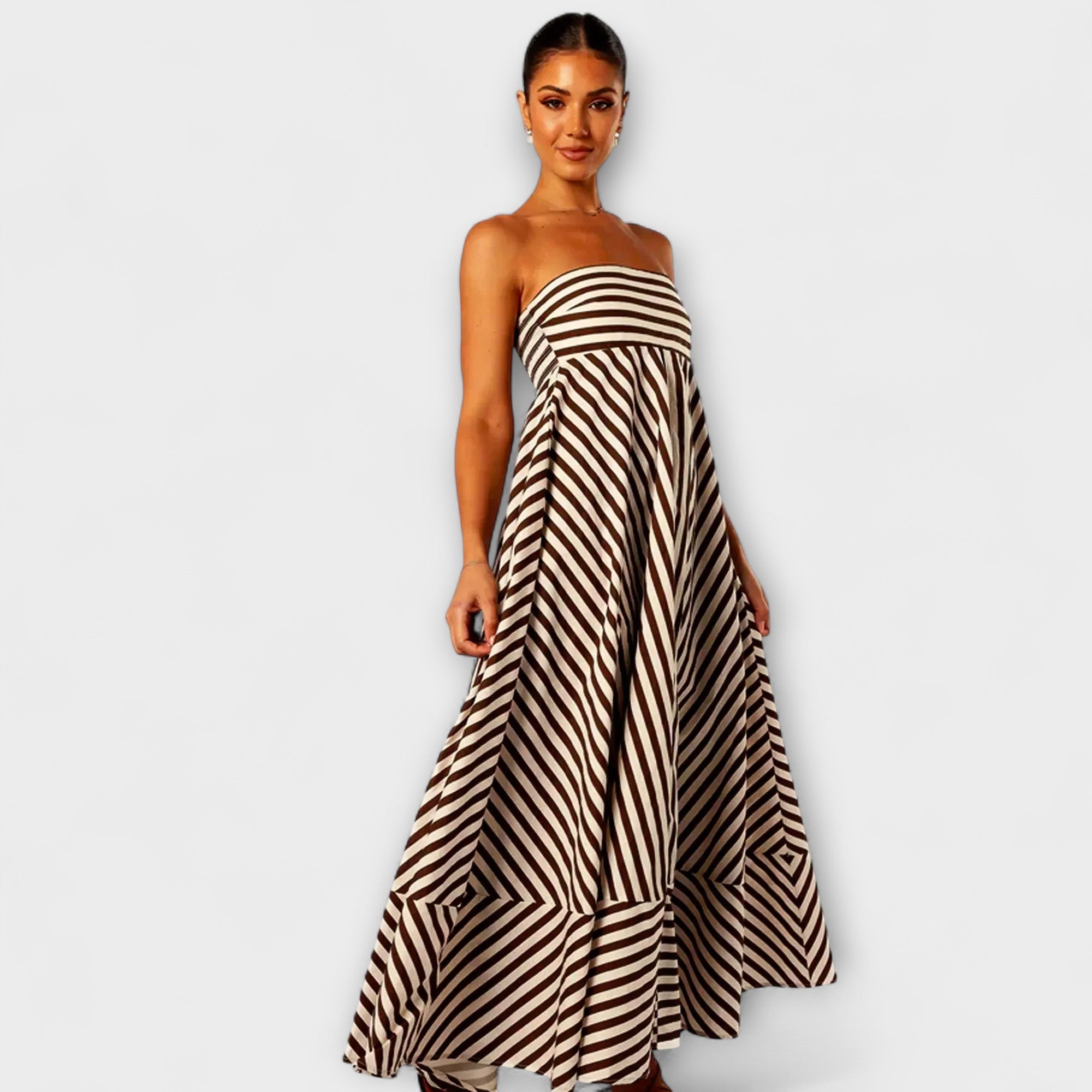 Nattlig Sjarm Ruffle Maxi Kjole