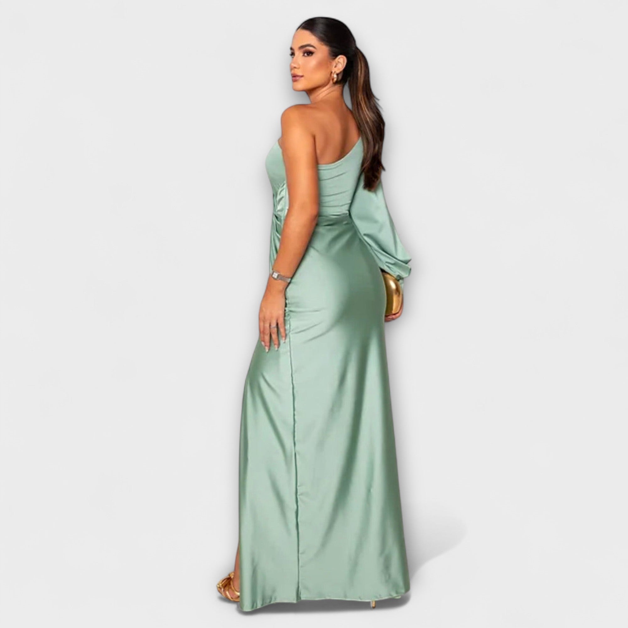 Elisa - Elegant Kjole med Sofistikert Stil