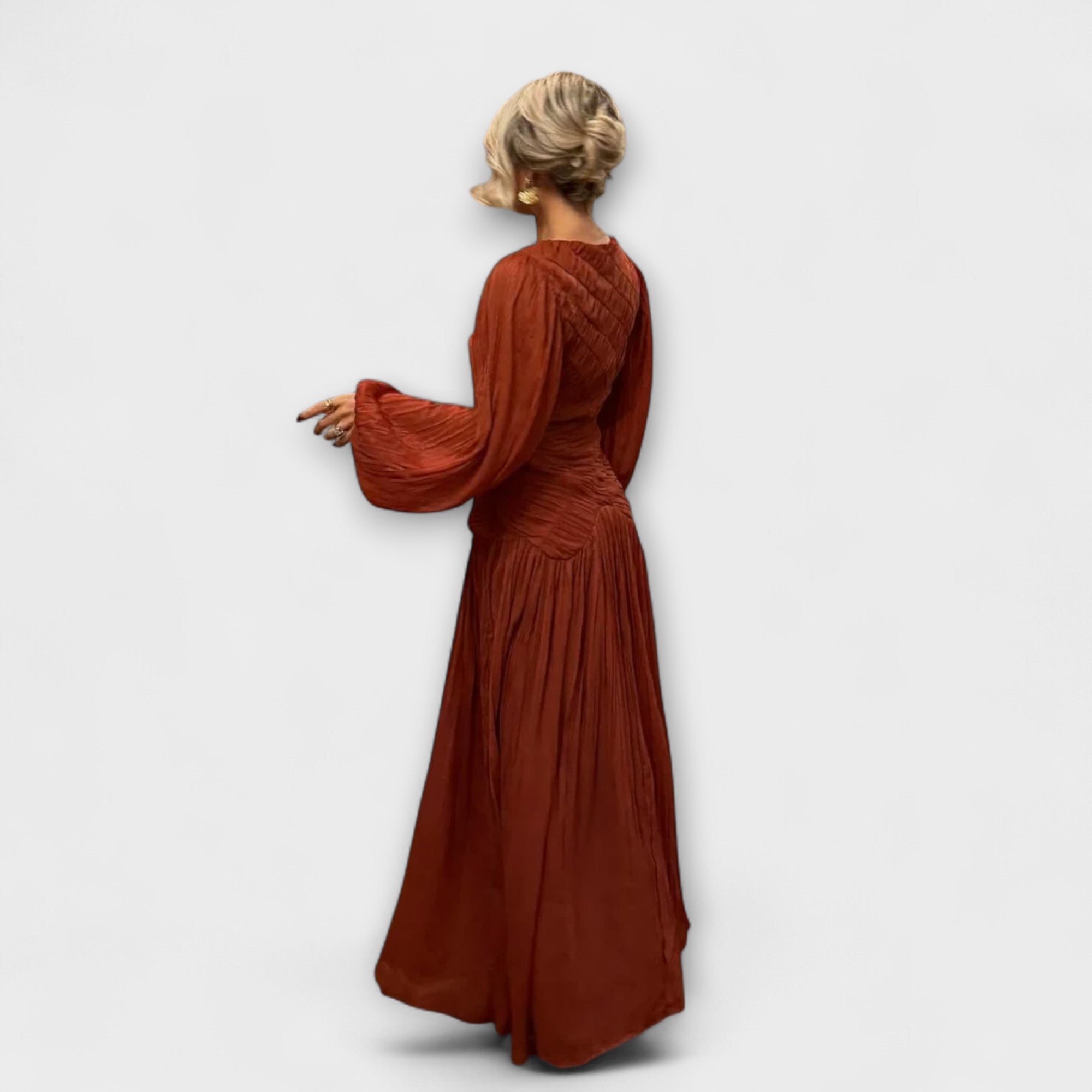 Elegant Plisserte Kjole med Lange Ermer