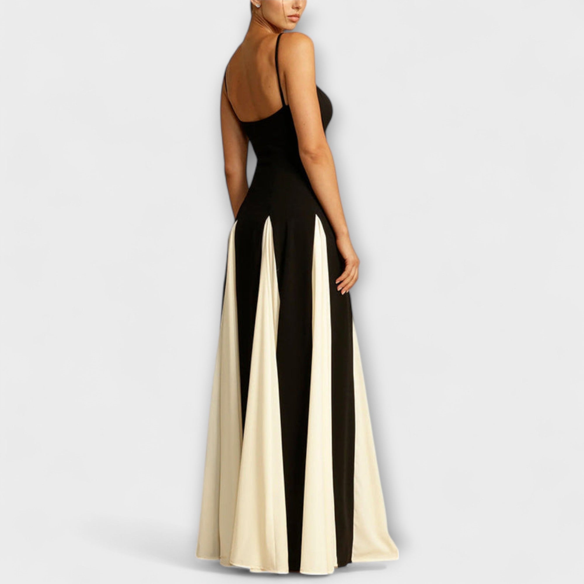 Ember - Klassisk Eleganse A-Linje Maxi Kjole med Tyllpaneler