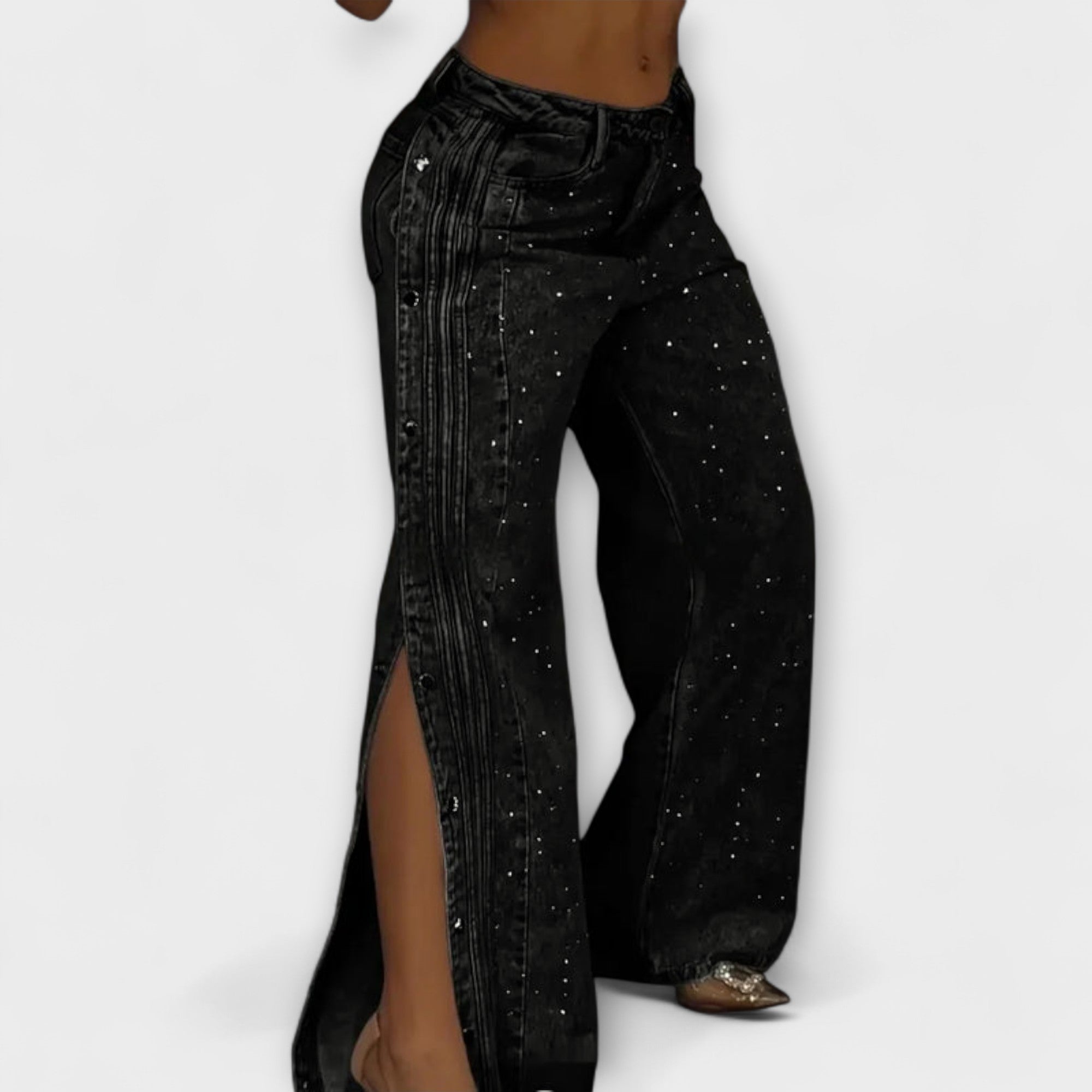 Nola - Høytlivsjeans dekorert med rhinestones og sidelommer