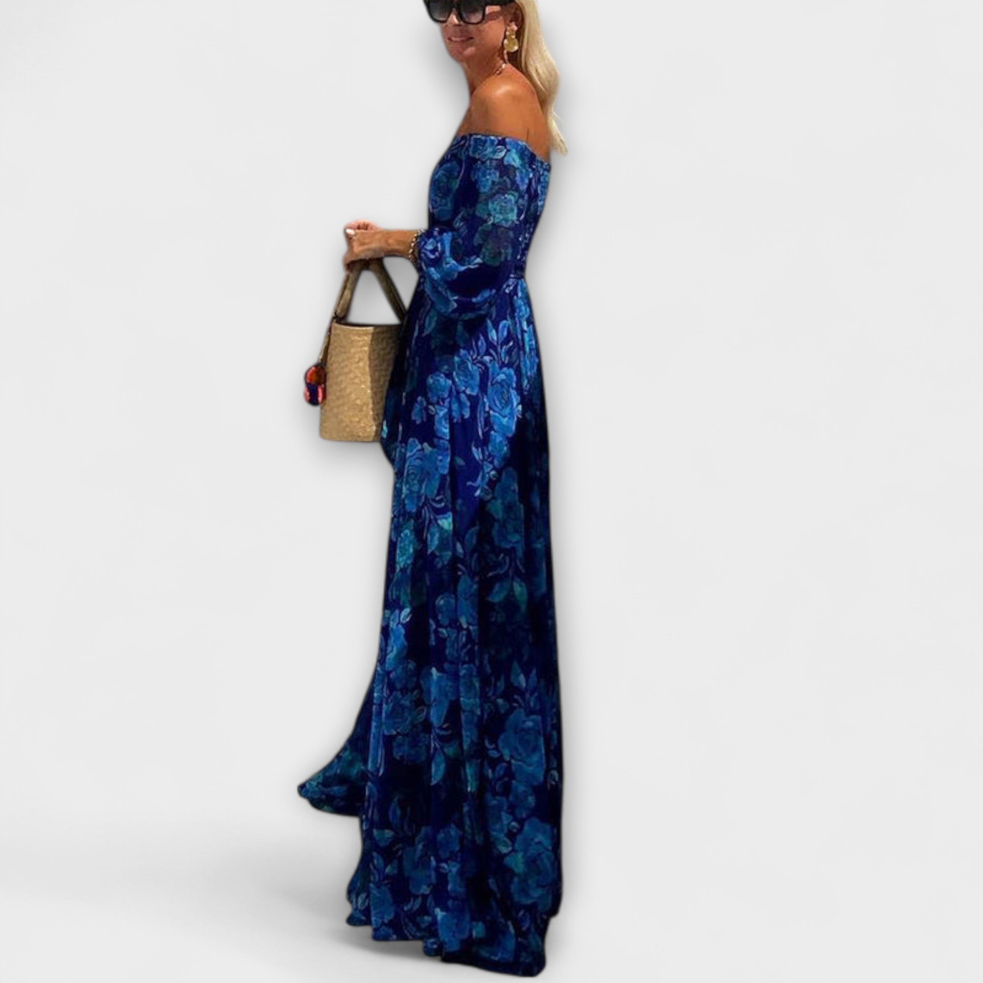 Juniper - Blomstrete Off-Shoulder Smocked Maxi Kjole