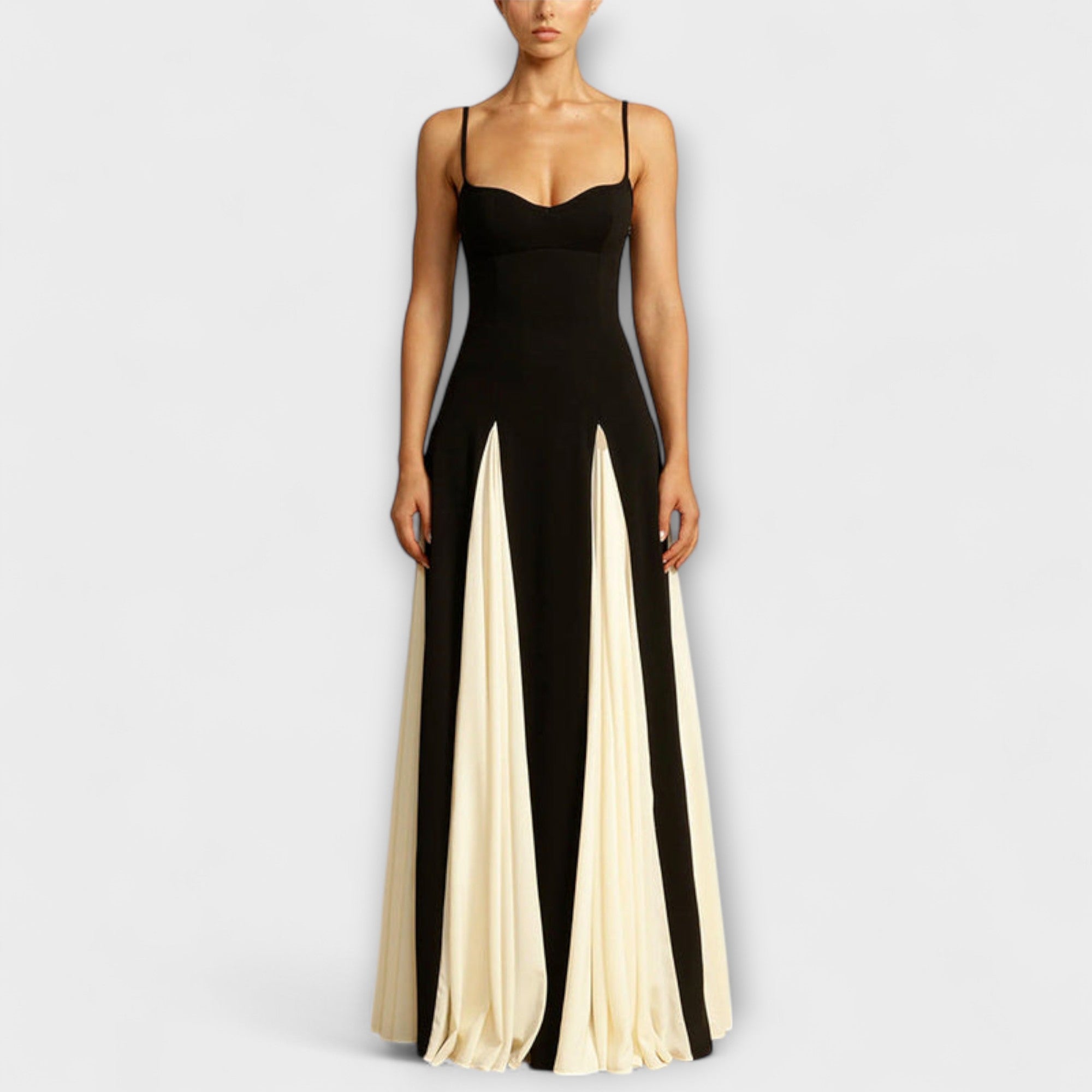 Ember - Klassisk Eleganse A-Linje Maxi Kjole med Tyllpaneler