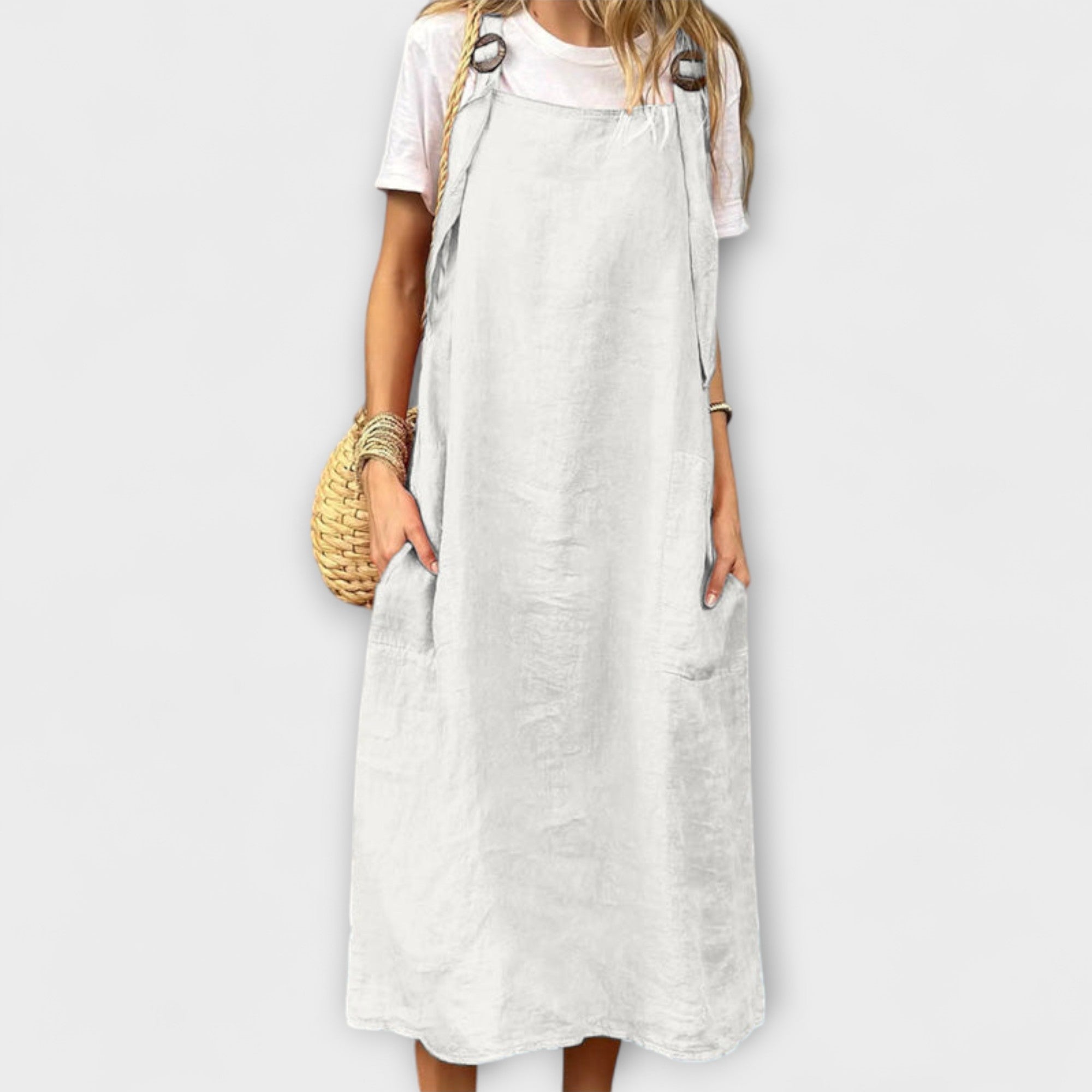 Mirta Overall