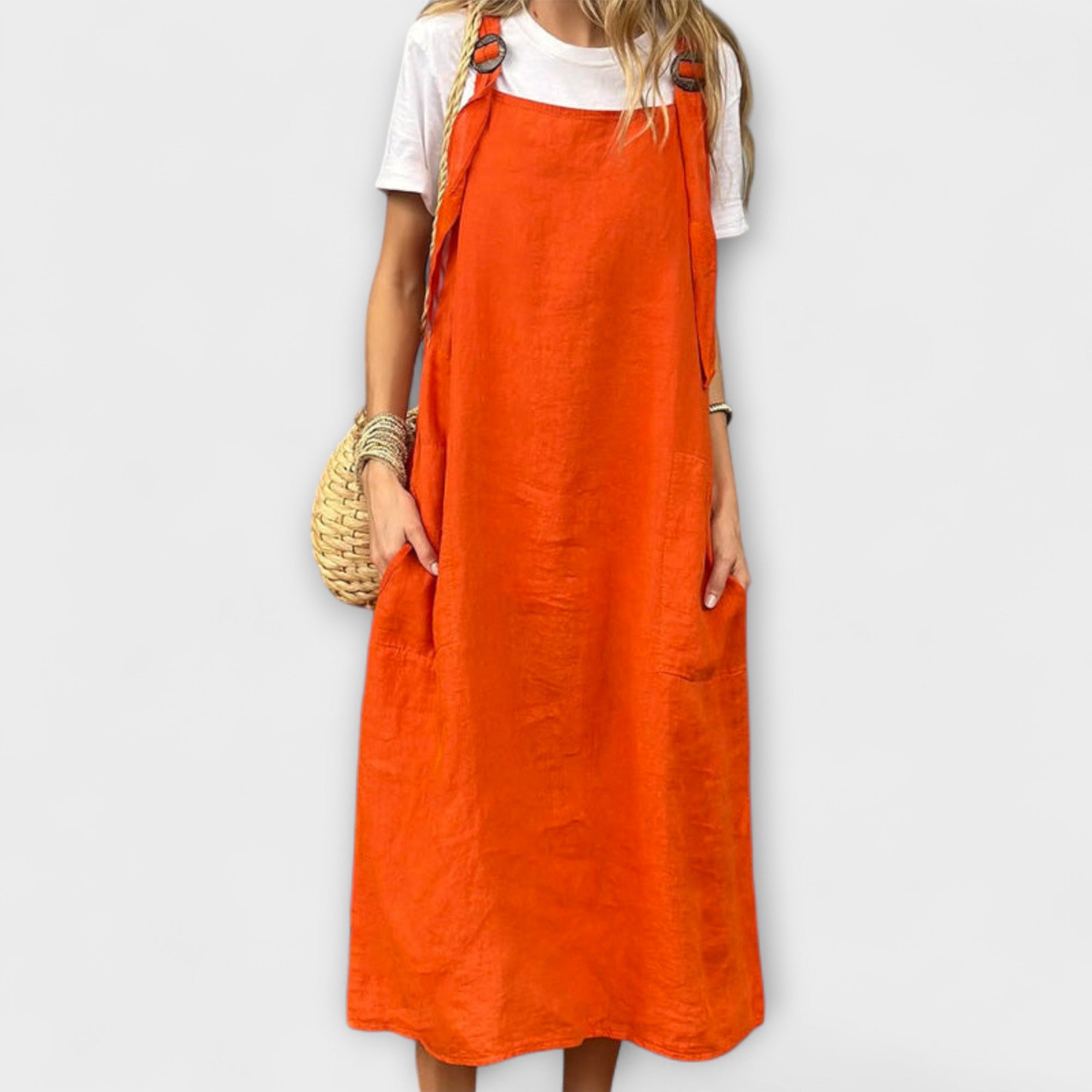 Mirta Overall