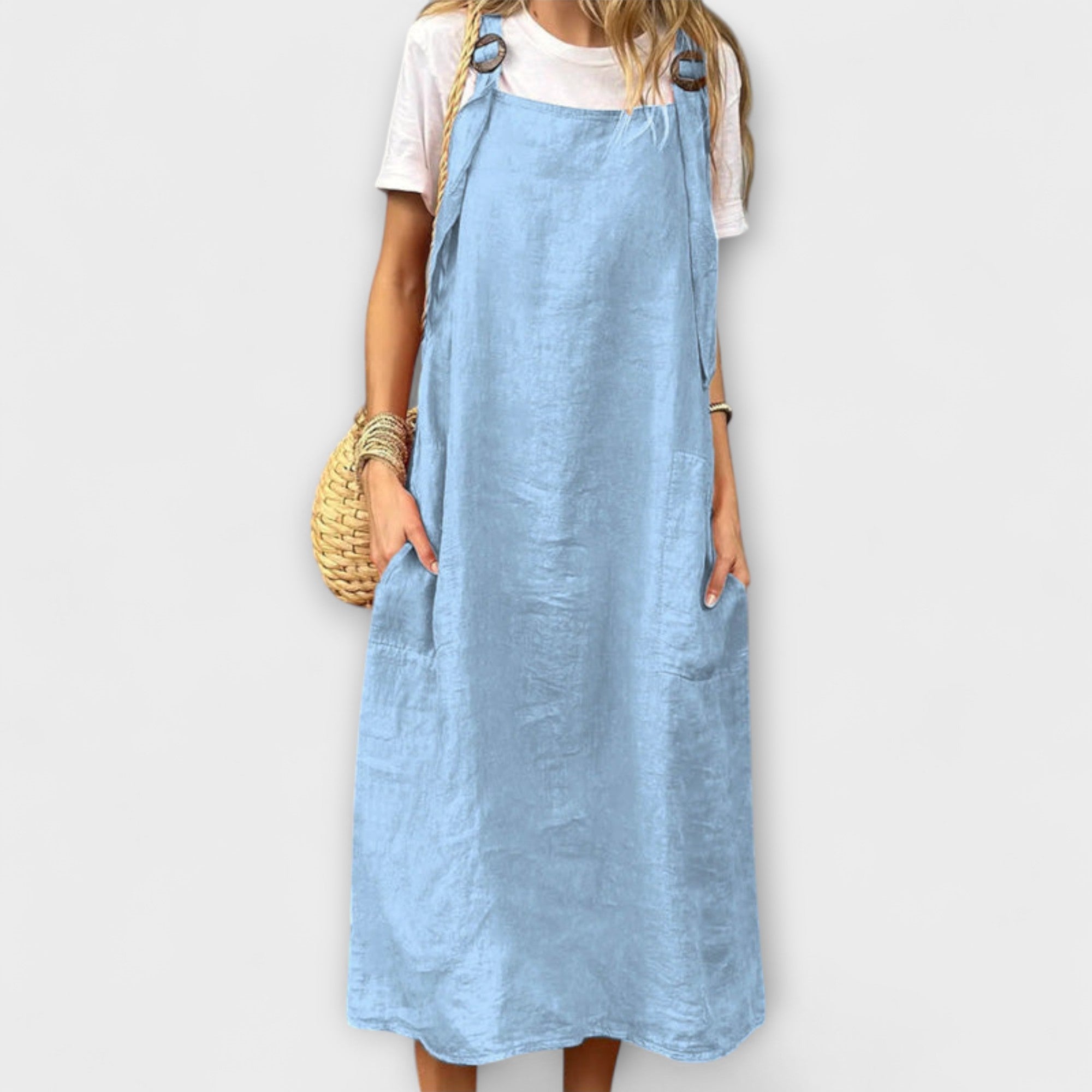 Mirta Overall